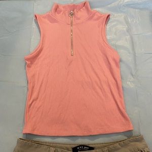 Peach Sleeveless Zip Tank • Size M